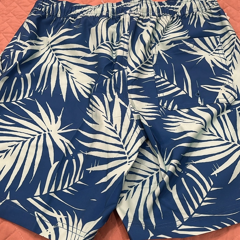 BLUE CROWN Blue Fronds Mens 7" Swim Shorts/NWT/S - Picture 15 of 16